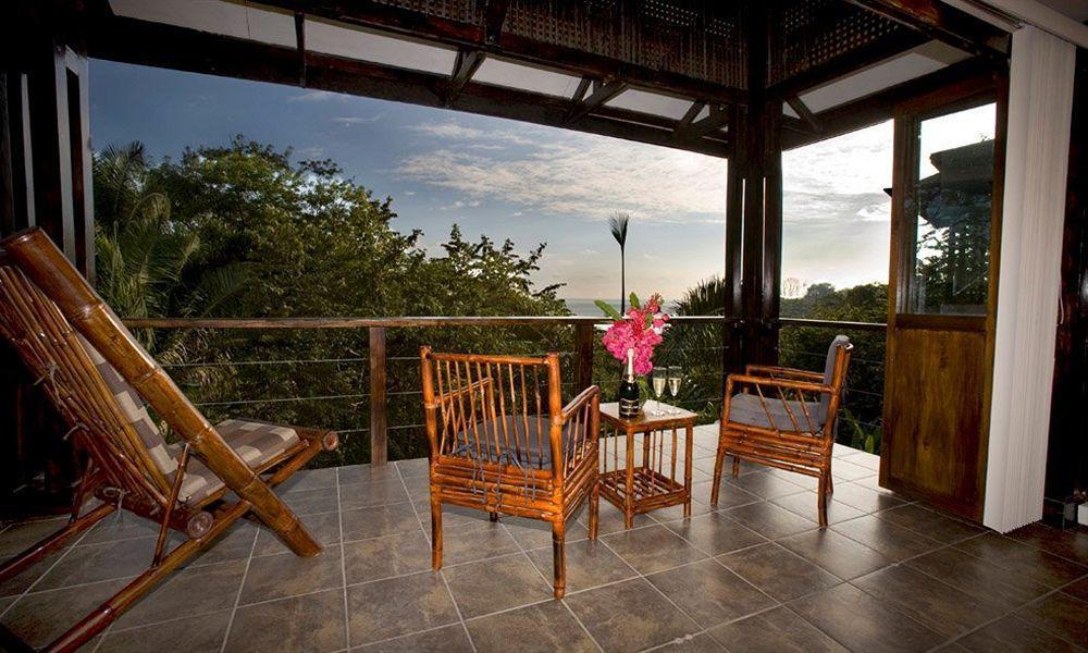 Tiki Villas Rainforest Lodge & Spa Увита Экстерьер фото