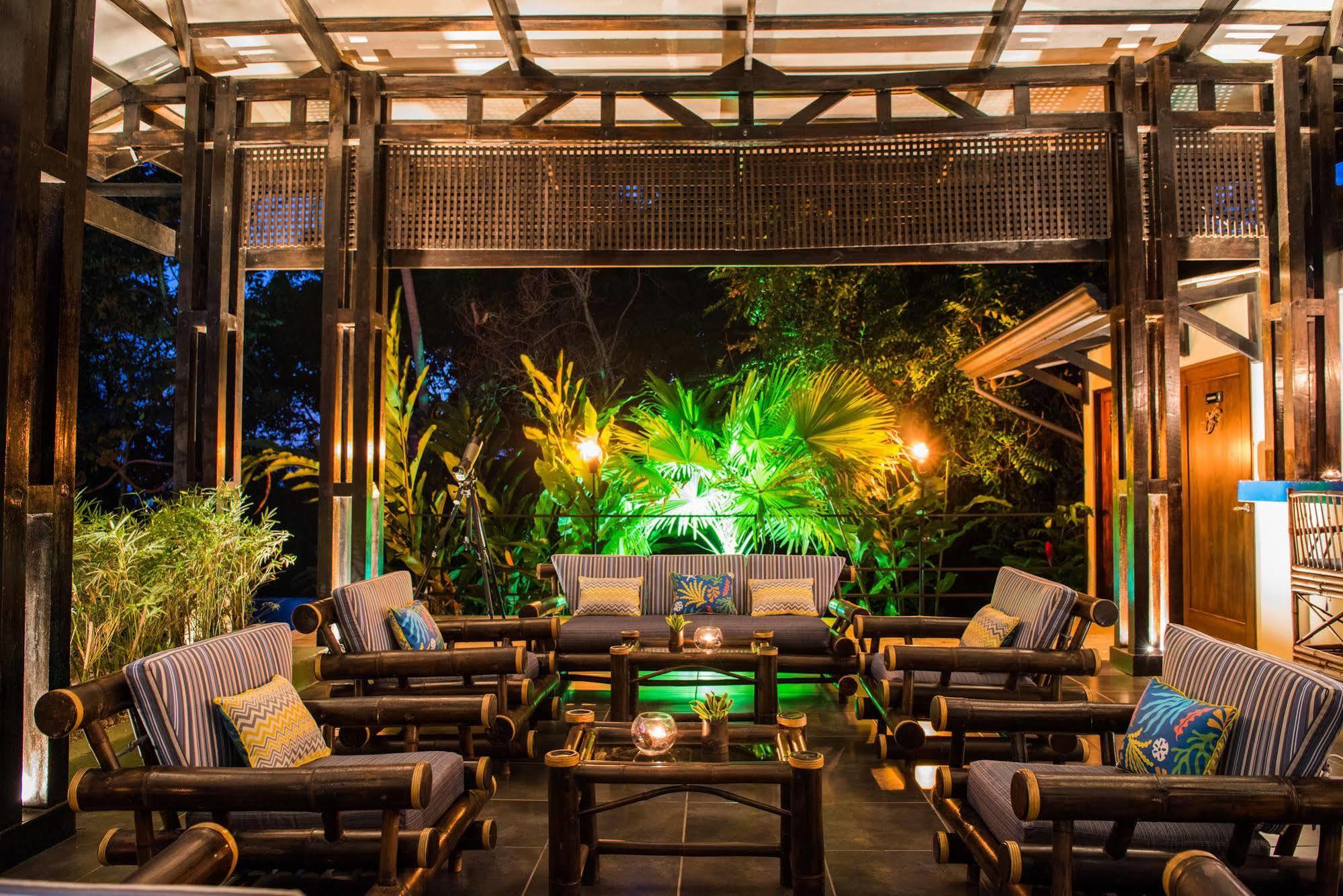 Tiki Villas Rainforest Lodge & Spa Увита Экстерьер фото