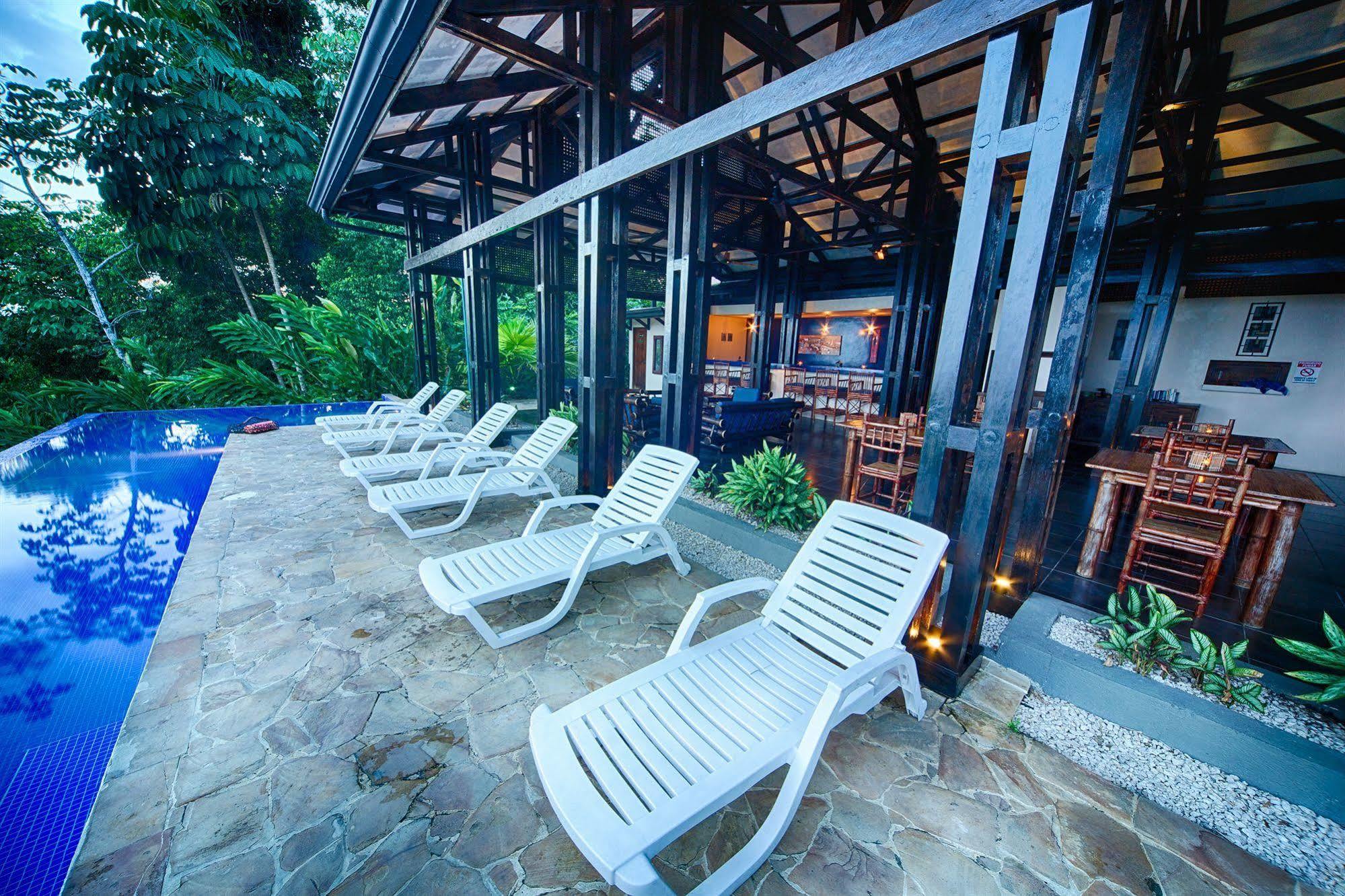 Tiki Villas Rainforest Lodge & Spa Увита Экстерьер фото